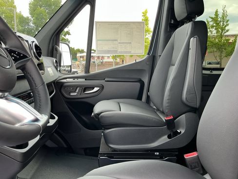 New 2026 Mercedes-Benz Sprinter 2500 image 11