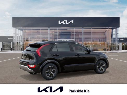 New 2025 Kia Niro SX image 6