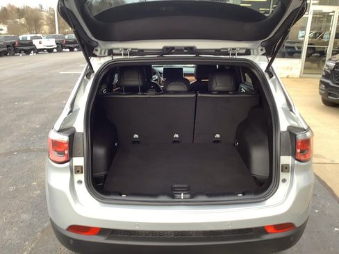 Certified 2024 Jeep Compass Limited image 6