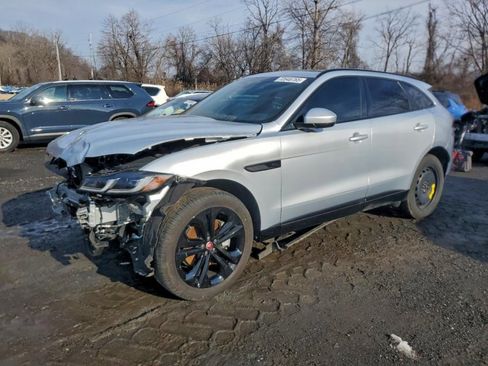 Used 2023 Jaguar F-PACE S image 3