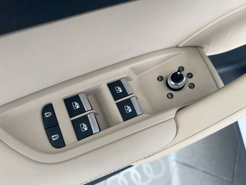 Used 2024 Audi Q5 e Premium Plus image 13