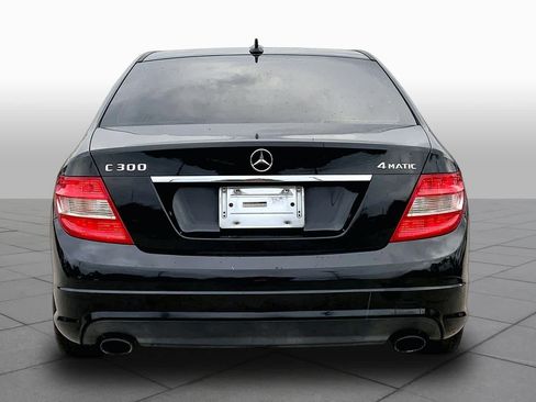 Used 2010 Mercedes-Benz C 300 4MATIC Sedan image 4