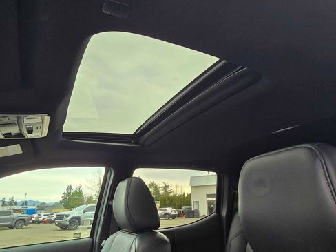 Certified 2023 Toyota Tacoma TRD Off-Road w/ TRD Premium Off Road Package image 29