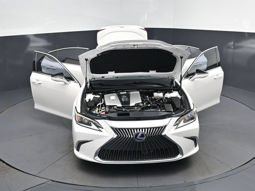 Certified 2021 Lexus ES 300h w/ Accessory Package FWD image 52