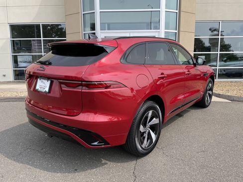 Certified 2024 Jaguar F-PACE R-Dynamic S image 7