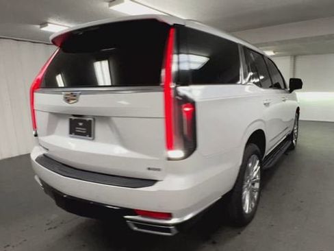 Used 2021 Cadillac Escalade Premium Luxury w/ Performance Package AWD/4WD image 8