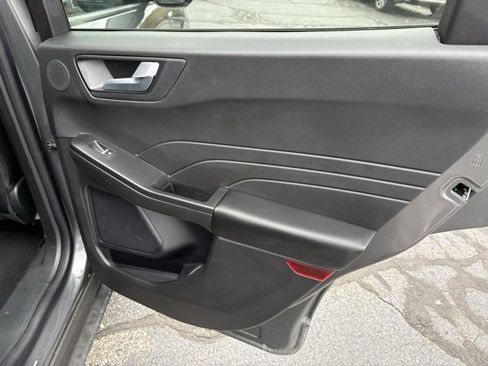 Used 2024 Ford Escape ST-Line Elite w/ Premium Technology Package image 35