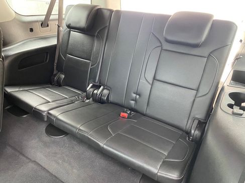 Used 2020 Chevrolet Suburban Premier image 12