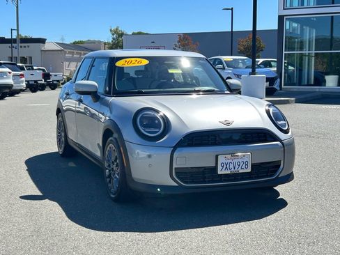 Used 2026 MINI Cooper 4-Door Hardtop FWD image 7