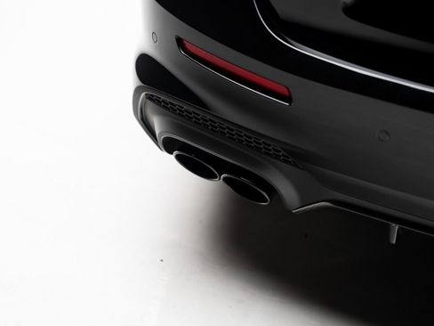 Used 2021 Maserati Ghibli Trofeo image 34