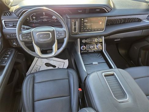 Used 2022 GMC Yukon Denali image 16