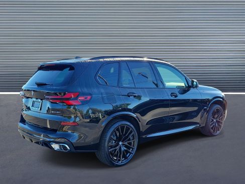 New 2026 BMW X5 sDrive40i w/ M Sport Package image 3