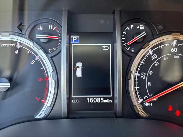 Used 2023 Toyota 4Runner Limited AWD/4WD image 24
