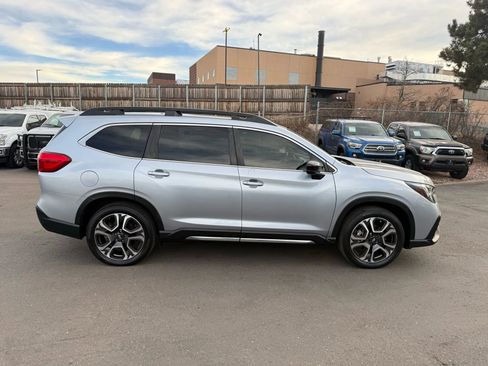 Used 2024 Subaru Ascent Limited w/ Technology Package AWD/4WD image 12