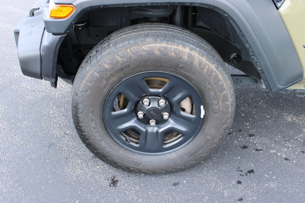 Used 2026 Jeep Wrangler Unlimited Sport AWD/4WD image 6