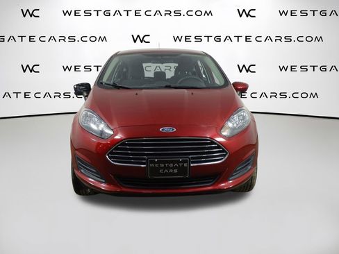 Used 2017 Ford Fiesta SE image 2