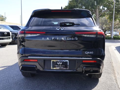 Certified 2023 INFINITI QX60 Luxe w/ Performance Audio Package image 8