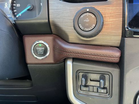 Used 2023 Ford Expedition Max Limited image 24