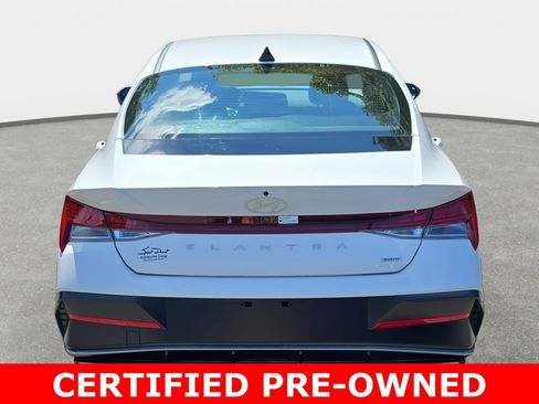 Used 2025 Hyundai Elantra Limited FWD image 6
