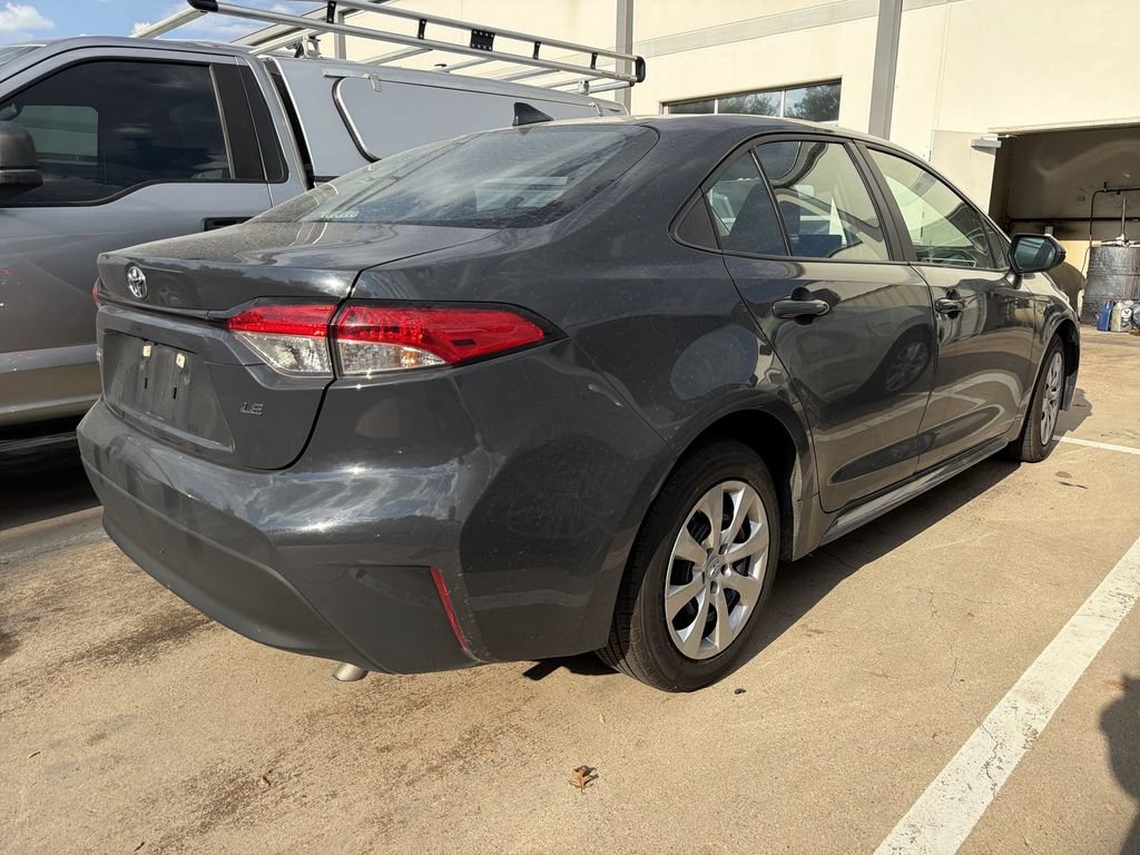 Used 2024 Toyota Corolla LE FWD image 2