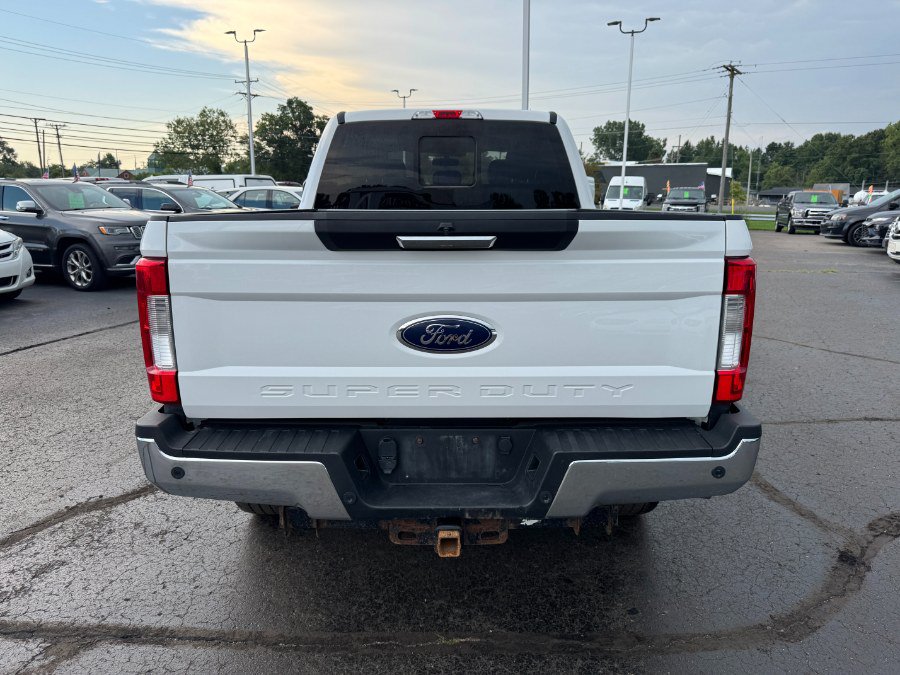 Used 2019 Ford F250 XLT w/ XLT Premium Package AWD/4WD image 4