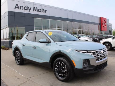 Used 2024 Hyundai Santa Cruz SE AWD/4WD image 1