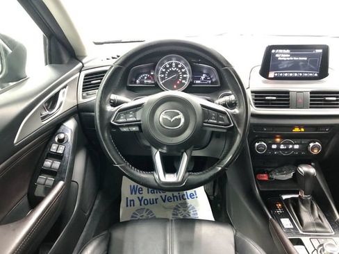 Used 2017 MAZDA MAZDA3 Touring FWD image 15