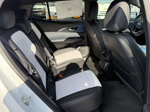 New 2026 Chevrolet Equinox EV LT image 22