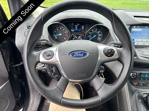 Used 2016 Ford Escape SE w/ Equipment Group 201A FWD image 12