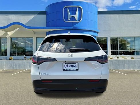Used 2026 Honda HR-V LX image 3