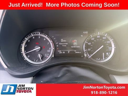 Used 2022 Toyota Highlander Platinum image 12