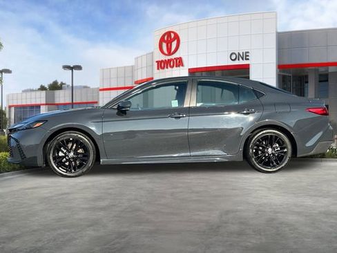 Certified 2025 Toyota Camry SE image 9