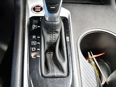 Used 2025 Nissan Altima 2.5 SV FWD image 27