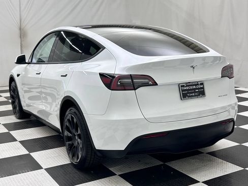 Used 2023 Tesla Model Y Long Range AWD/4WD image 5