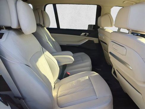 Used 2024 BMW X7 xDrive40i AWD/4WD image 22