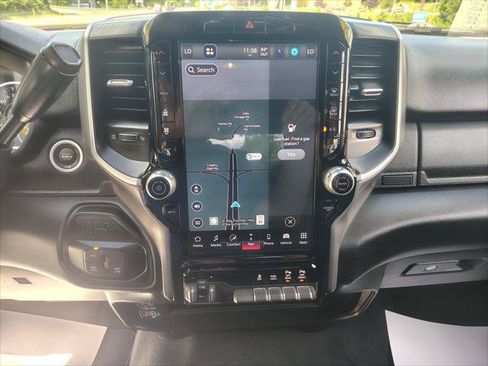 Certified 2025 RAM 2500 Big Horn AWD/4WD image 31