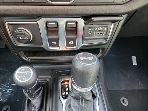 New 2026 Jeep Wrangler Sport image 30