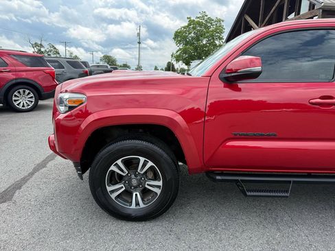 Used 2019 Toyota Tacoma TRD Sport w/ Technology Package RWD image 37