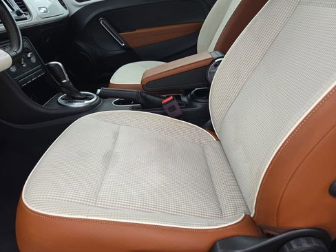 Used 2017 Volkswagen Beetle 1.8T Classic image 13