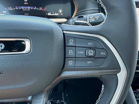 New 2026 Jeep Grand Cherokee L 4WD image 24