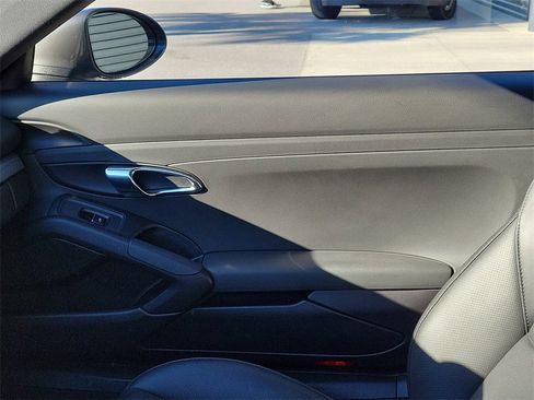 Certified 2018 Porsche 718 Cayman image 20