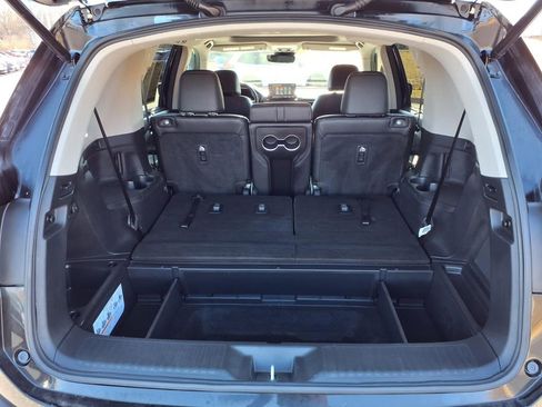 Certified 2024 Honda Pilot Touring image 25