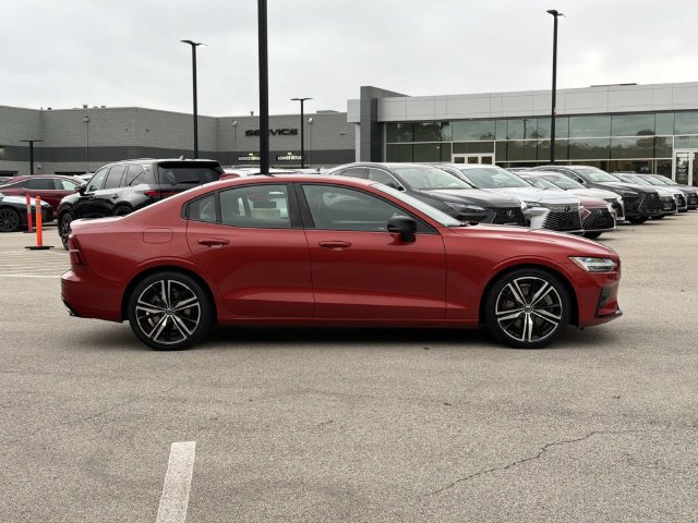Used 2019 Volvo S60 T6 R-Design AWD/4WD image 4