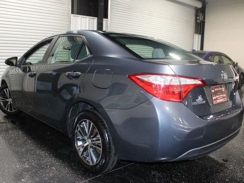 Used 2016 Toyota Corolla LE image 3