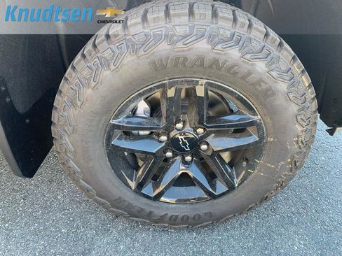 New 2026 Chevrolet Silverado 1500 Custom Trail Boss AWD/4WD image 9