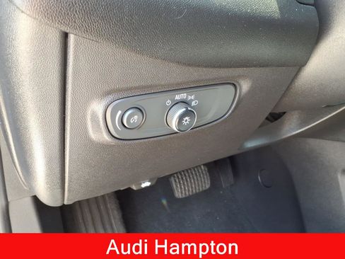 Used 2022 Chevrolet Equinox LT AWD/4WD image 26