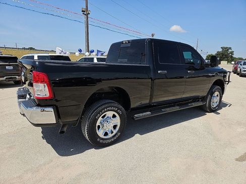 Used 2024 RAM 2500 Tradesman w/ Chrome Appearance Group AWD/4WD image 8