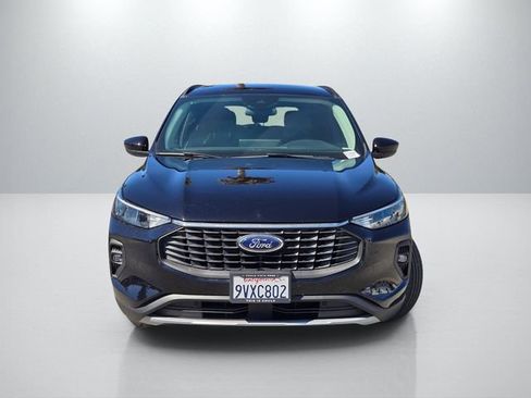Used 2024 Ford Escape SE FWD image 2