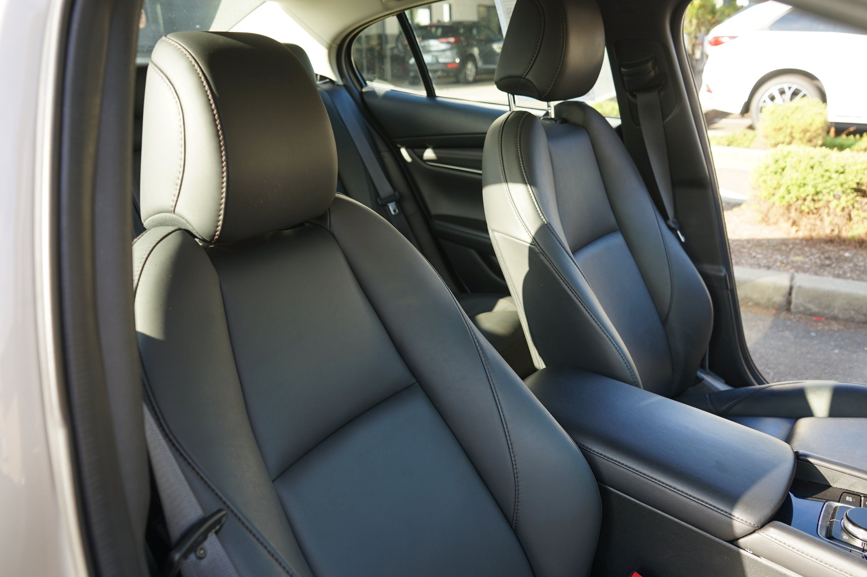 Used 2024 MAZDA MAZDA3 s FWD image 20