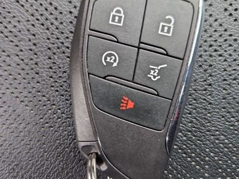 Used 2025 Chevrolet Equinox LT w/ Convenience Package II FWD image 29